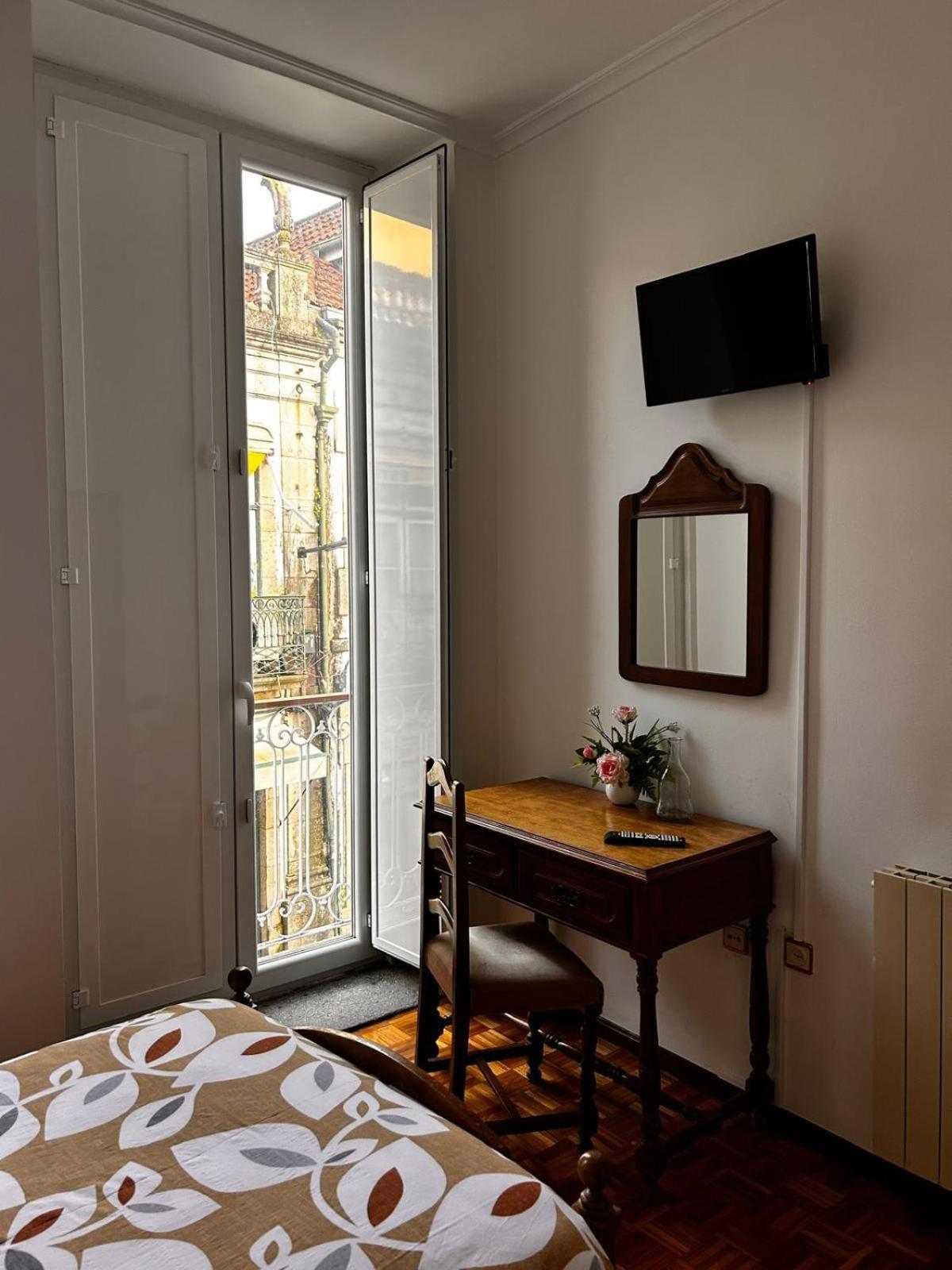 Bed and Breakfast Residencial Real - Antiga Rosas Vila Real Exteriér fotografie